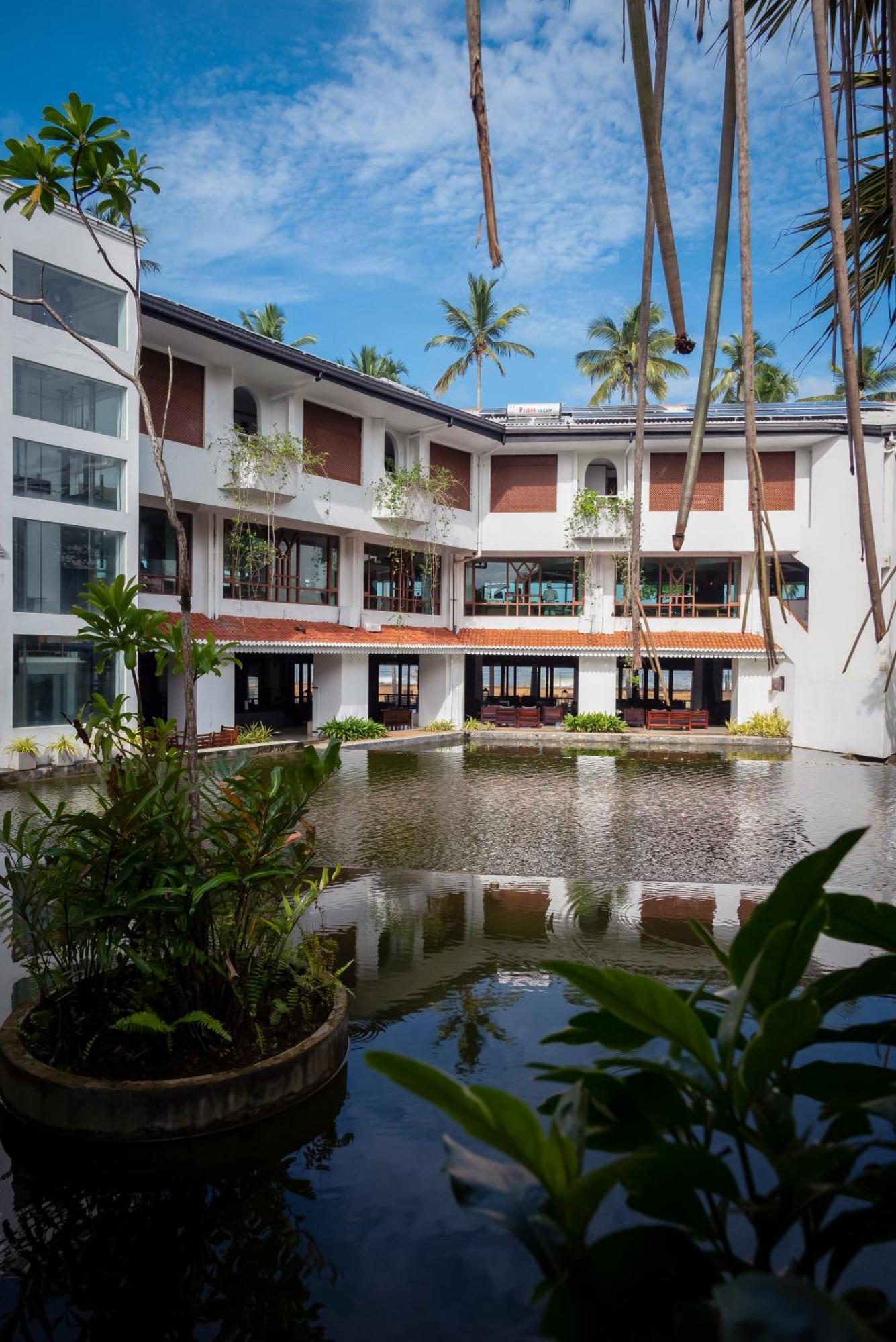 Tangerine Beach Hotel Kalutara Exterior photo