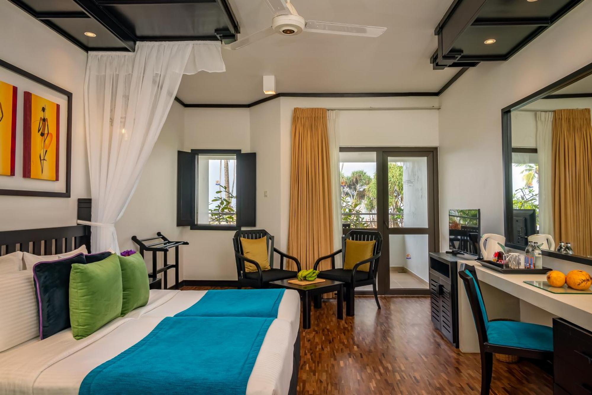 Tangerine Beach Hotel Kalutara Exterior photo